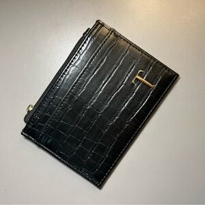 Primark letter “T” wallet 🖤